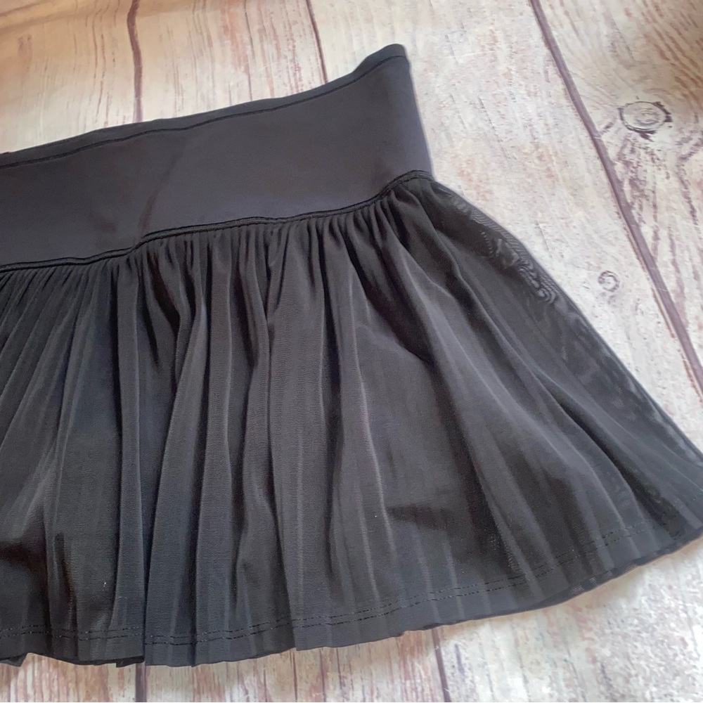Athleta Skort Womens L Black Mesh Pleated Tennis Golf Athleisure 13.5 - Picture 3 of 10